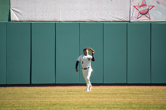 Tyler_Galloway_4891_No_Crop