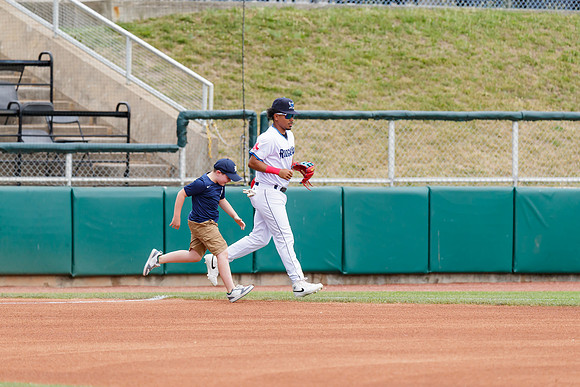 07-10_Anderson_Fermin_LF_4752_No_Crop