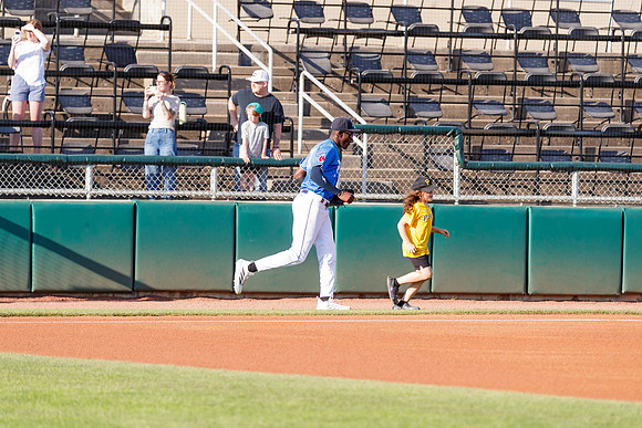 02_25_Andrews_Opata_RF_7326_No_Crop