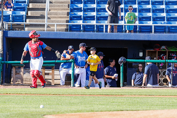04_18_Adonys_Guzman_C_7344_No_Crop