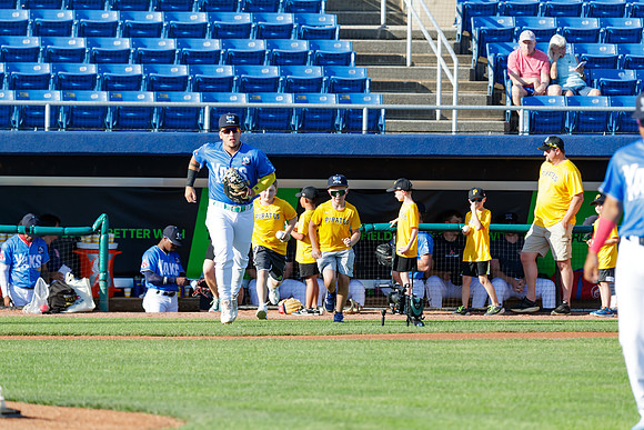06_34_Andruw_Mussett_1B_7390_No_Crop
