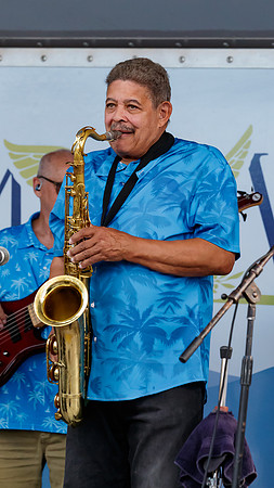 Center_Horn_Vocals_3959_16x9