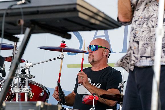 Kings_Drummer_Mike_Feanster-4175_No_Crop
