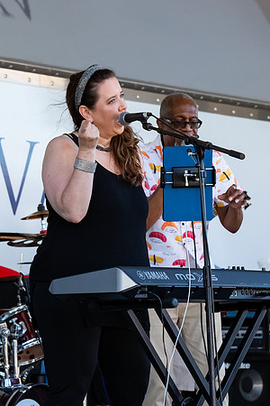 Melody_Irby_Keyboards_2752_4x6