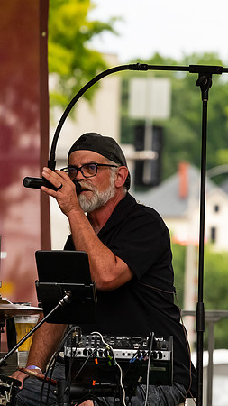 Jerry_Parris_3356_16x9_Full