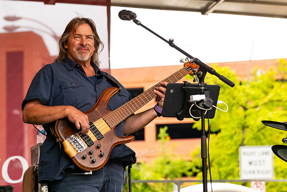 Raymond_Howell_3283_4x6