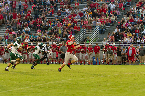 Noah Fletcher touchdown run