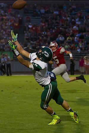 Robin Stigall reaches for a pass