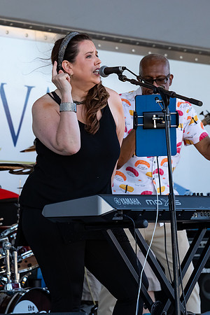 Melody_Irby_Keyboards_2735_4x6