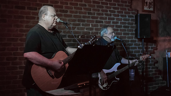 The_Tim_Martin_Duo_8446_1080P