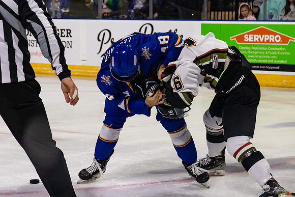Steven_Leonard_Fight_2162_4x6