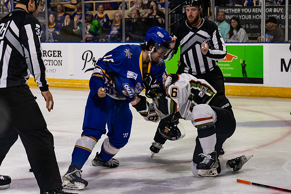 Steven_Leonard_Fight_2167_4x6