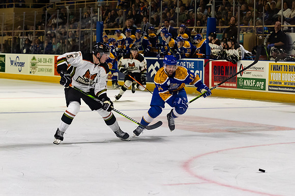 Stephen_Alvo_Goal_4259_4x6