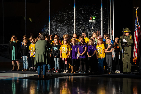 20231104_Anthem_0179_4x6