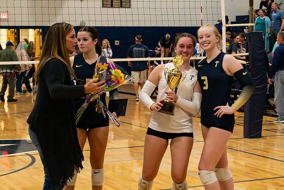 Carla_Caleigh_Lauren_n_Shae_6017_4x6