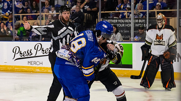 Steven_Leonard_Fight_2155_16x9_Full