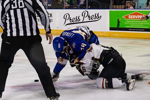 Steven_Leonard_Fight_2163_4x6
