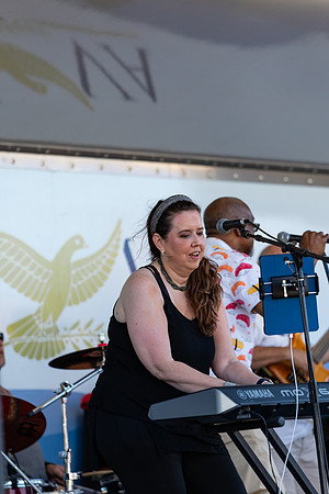 Melody_Irby_Keyboards_2935_No_Crop