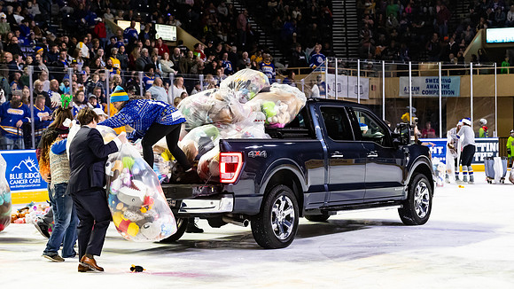TBear_Toss_23349_5496_16x9_Full