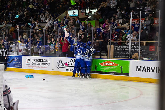 TBear_Goal_Celeb_23349_5427_No_Crop