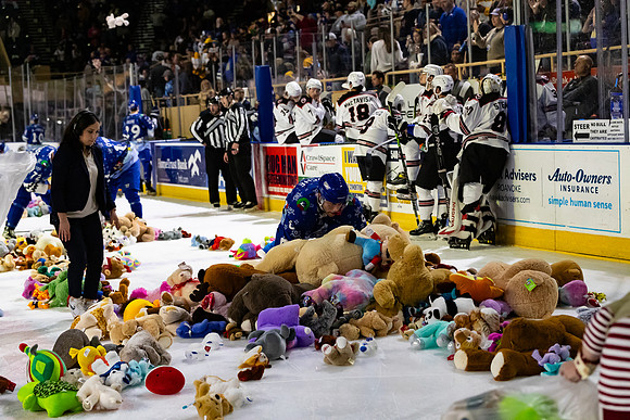 TBear_Toss_23349_5450_No_Crop