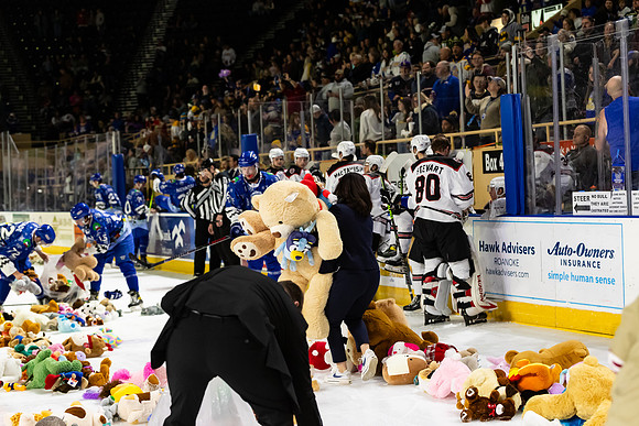 TBear_Toss_23349_5468_No_Crop