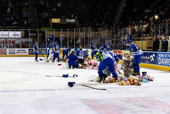 TBear_Toss_23349_5486_No_Crop