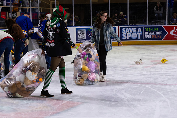 TBear_Toss_23349_5532_No_Crop