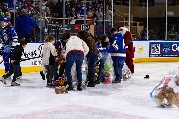 TBear_Toss_23349_5536_No_Crop