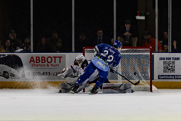 Brendan_Pepe_shoot-out_win_8027_4x6