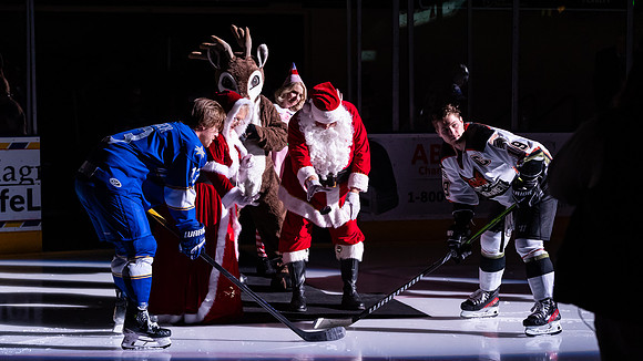 20231223_Santa_Claus_Puck_Drop_8386_16x9_Full