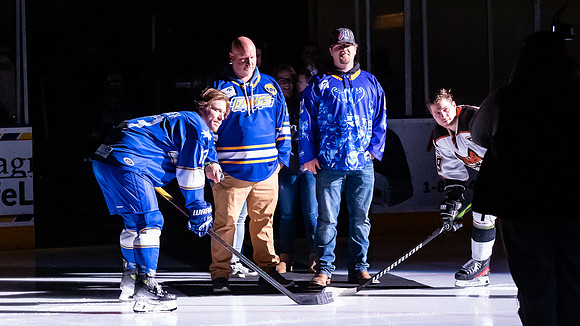 Jason_Boothe_Puck_Drop-8344_16x9_Full