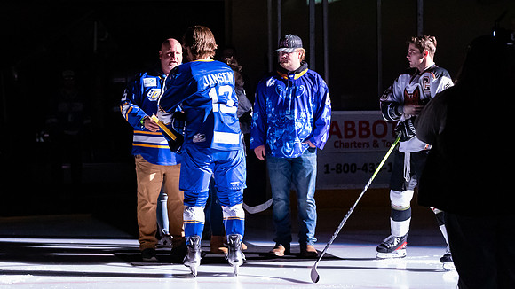 Jason_Boothe_Puck_Drop-8356_16x9_Full