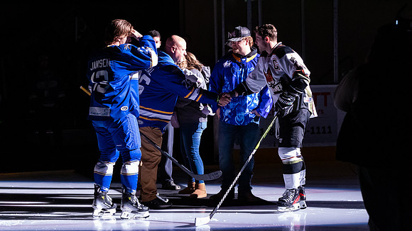 Jason_Boothe_Puck_Drop-8365_16x9_Full