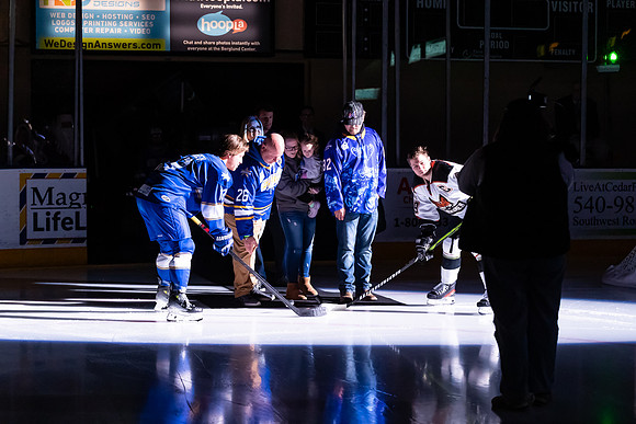 Jason_Boothe_Puck_Drop-8353_No_Crop