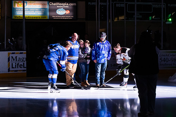 Jason_Boothe_Puck_Drop-8355_No_Crop