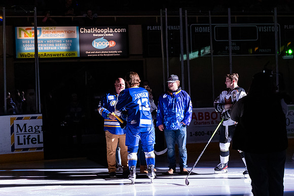 Jason_Boothe_Puck_Drop-8356_No_Crop