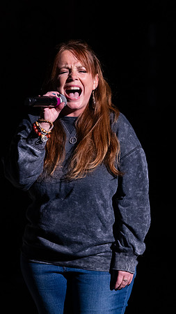 Annette_Lloyd_0301_16x9_Full