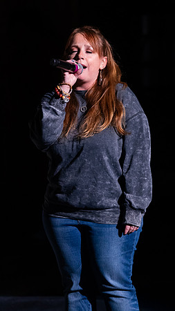 Annette_Lloyd_0385_16x9_Full