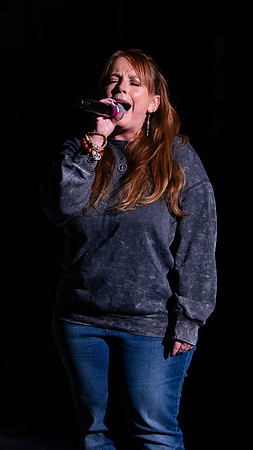 Annette_Lloyd_0350_16x9_Full