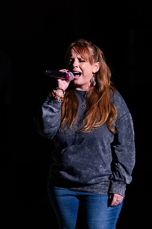 Annette_Lloyd_0298_No_Crop
