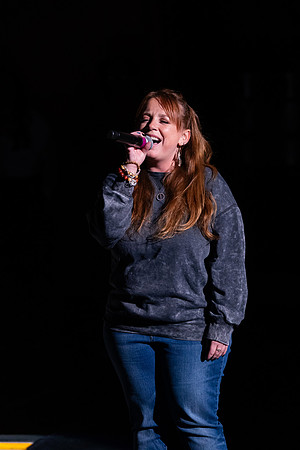 Annette_Lloyd_0323_No_Crop