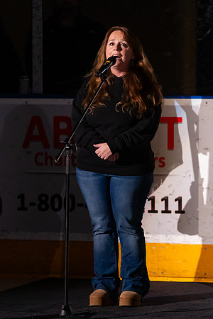 20241206_Anthem_Annette_Lloyd_0091_4x6