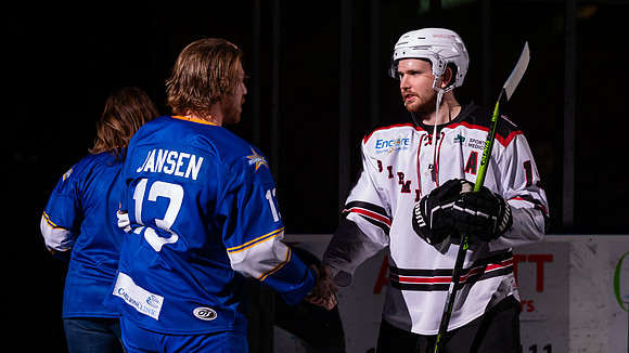 20240105_Captains_Shake_Hands-4672_16x9_Full