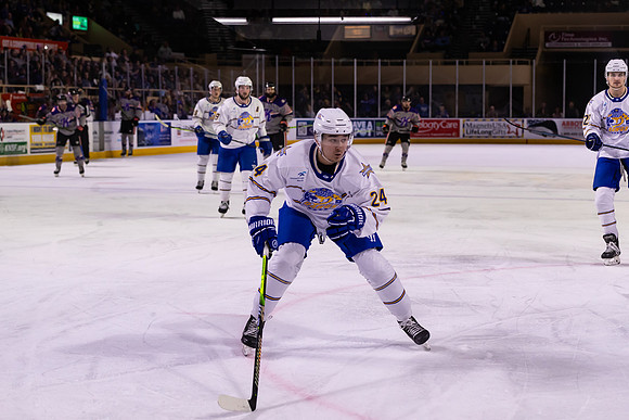 John_MacDonald_0863_No_Crop