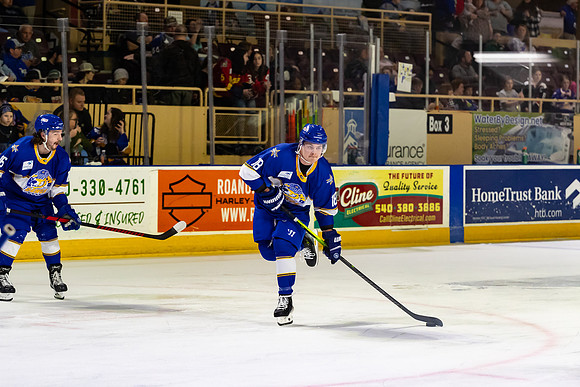 Brandon_Picard_4692_No_Crop