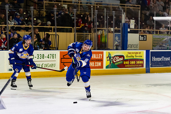 Brandon_Picard_4696_No_Crop