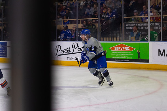 Alex_Norwinski_7224_No_Crop