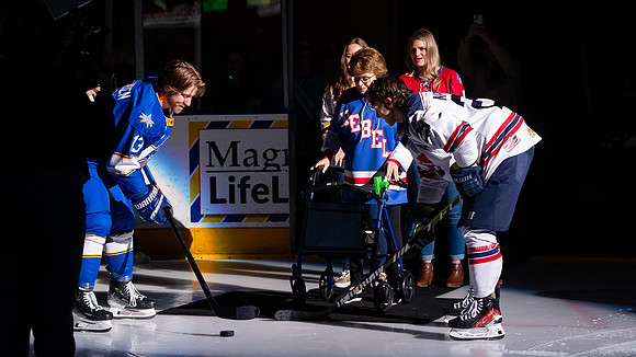 20240209_Ms_Lindy_Puck_Drop_0165_16x9_Full