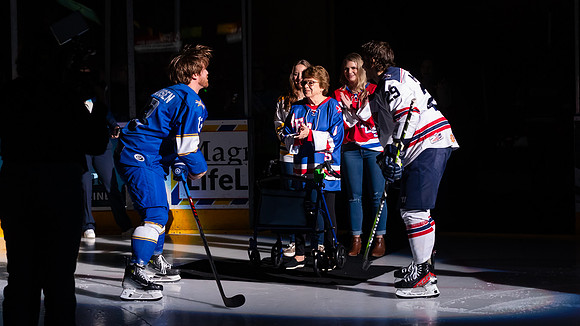 20240209_Ms_Lindy_Puck_Drop_0169_16x9_Full